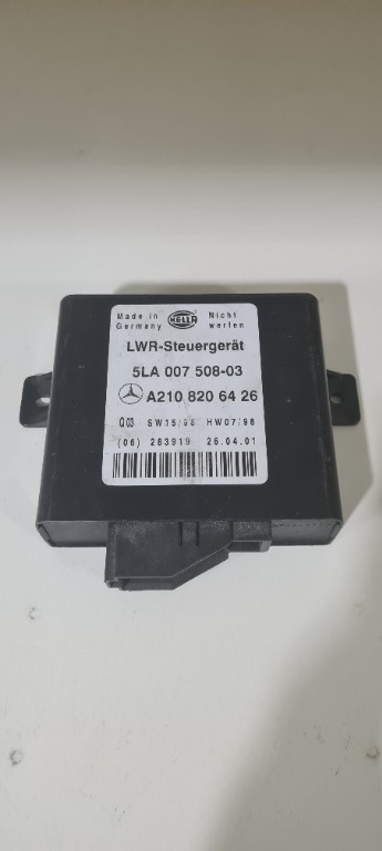Modul reglare faruri Mercedes-Benz C-Class (2001-2007) [W203] 2.2 Motorina 2003, A2108206426