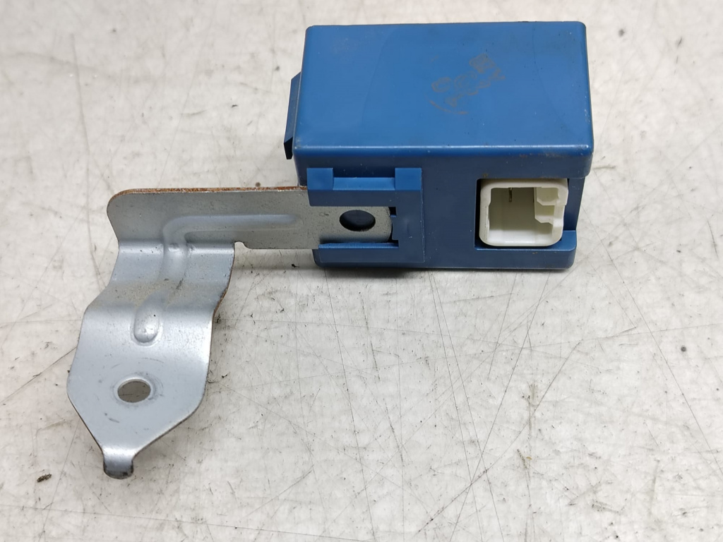 Modul releu 85940-47010 Toyota Prius 2 [2003 - 2011] 1.5 hybrid 1NZ-FXE