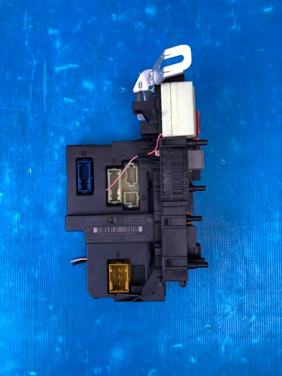 Modul SAM spate Mercedes C Class w204 cod 2045451669