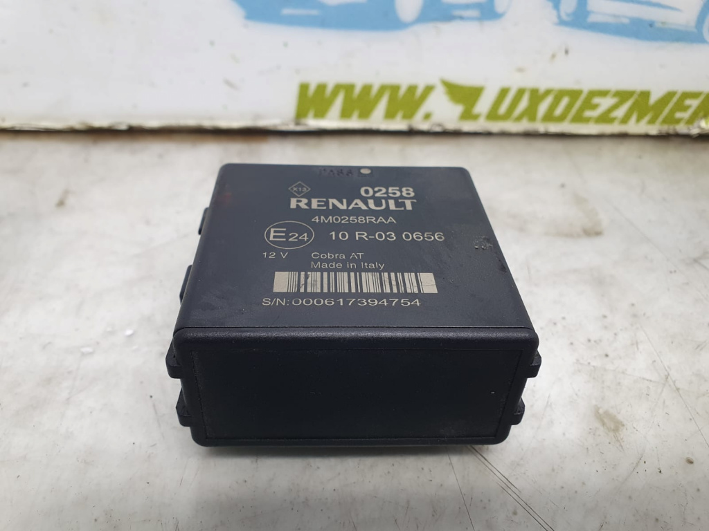 Modul senzori parcare 4m0258raa Renault Clio 4 [2012 - 2020]