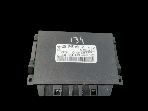 Modul senzori parcare Cod: 0265450932 Mercedes-Benz E-Class W210/S210 [facelift] [1999 - 2002] Sedan E 200 CDI AT (115hp) MERCEDES-BENZ E-CLASS (W210) 06.1995 - 08.2003 E 200 CDI