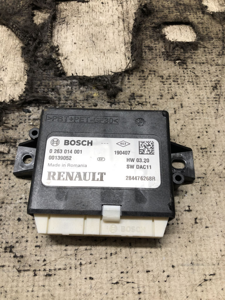 Modul Senzori Parcare Dacia Duster 1.3 Benzina 2019, 284476268R