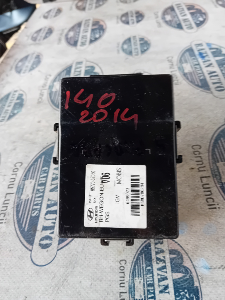 Modul Senzori Parcare Hyundai I40 2014, 957703Z050