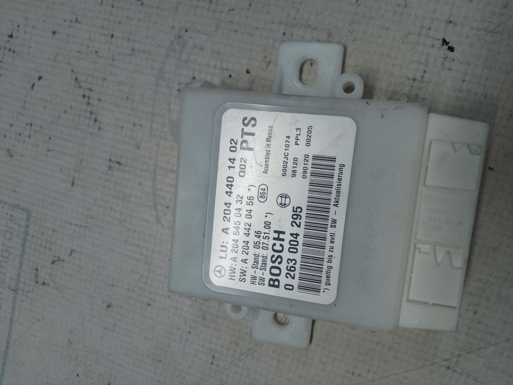 Modul Senzori Parcare Mercedes C-Class 2009, A2044401402