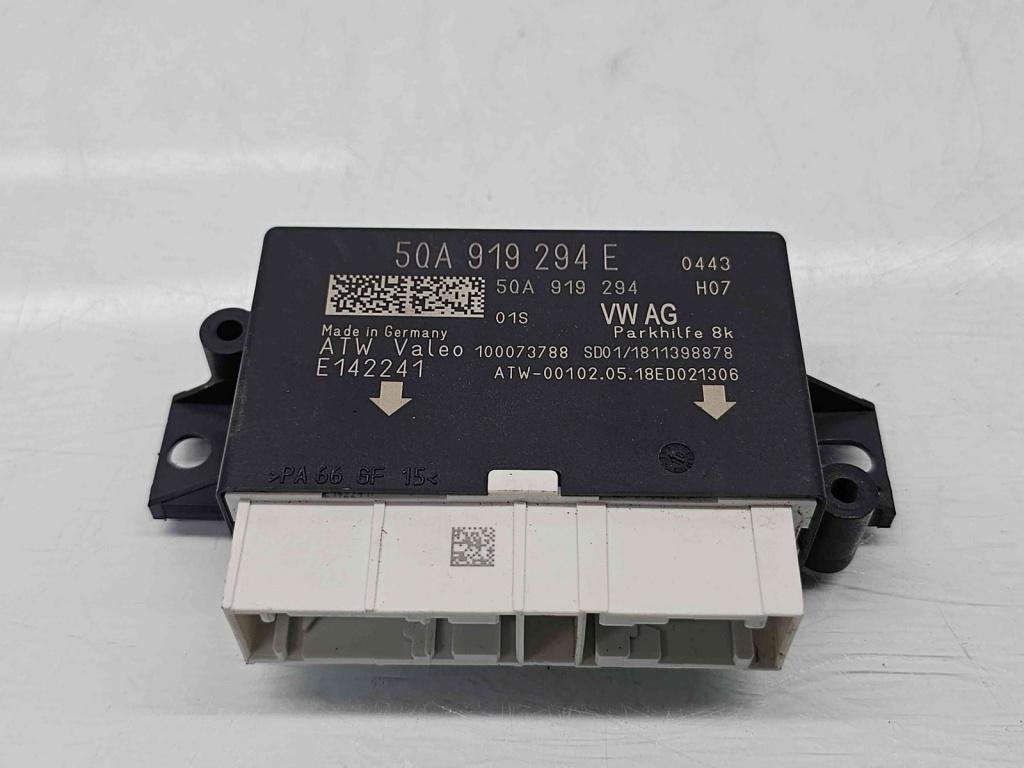 Modul senzori parcare Volkswagen Passat B8 (3G2) [Fabr 2015-prezent] 5QA919294E