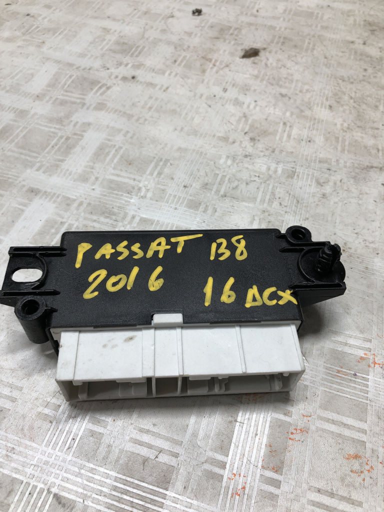 Modul Senzori Parcare Volkswagen Passat B8 - Motorina 2016, 5Q0919294