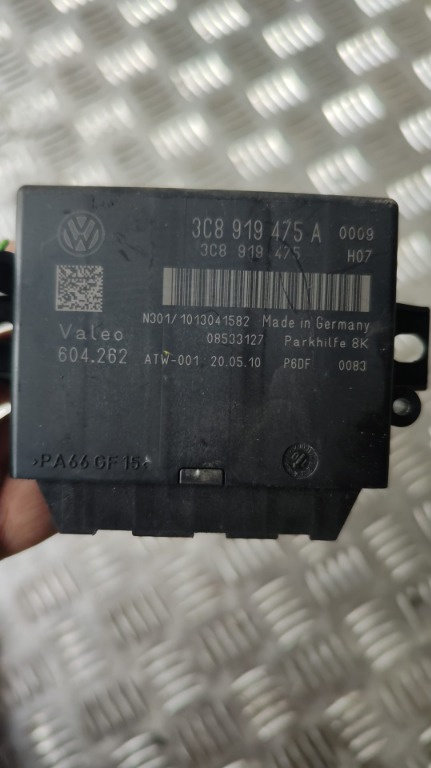 Modul senzori parcare Vw Passat CC 2.0 TSI cod motor CCZA ,transmisie automata MLZ , an 2010 cod 3C8...