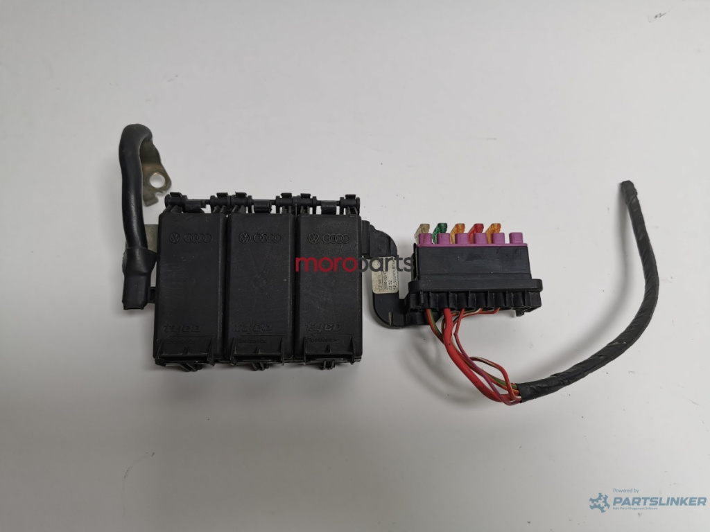 Modul sigurante VOLKSWAGEN POLO 9N_ 2001 - 2012 VAG 5Z0937548C