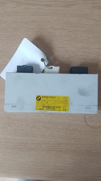 Modul soft close portbagaj BMW Seria 7 F01 3.0 d an 2009 cod 7240611