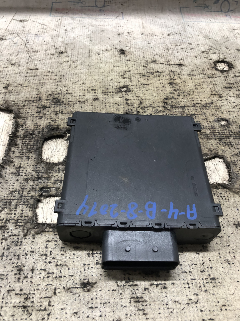 Modul stabilizator tensiune Audi A4 B8 2014, 8K0959663