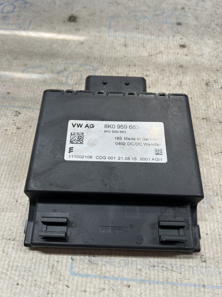 Modul stabilizator tensiune Audi Q3 2.0 2015, 8K0959663