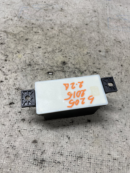 Modul stabilizator tensiune Mercedes C-Class W205/S205 Break 2.2 Motorina 2015, A2059052809