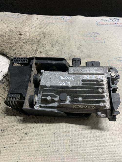 Modul Start-Stop Peugeot 3008 1.2 Benzina 2017, 9810858380