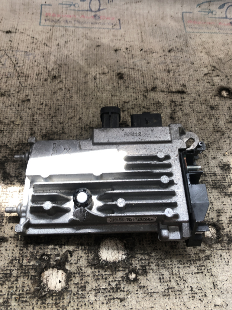 Modul Start-Stop Peugeot 3008 1.6 Motorina 2019, 9810858380 / CU MIC DEFECT