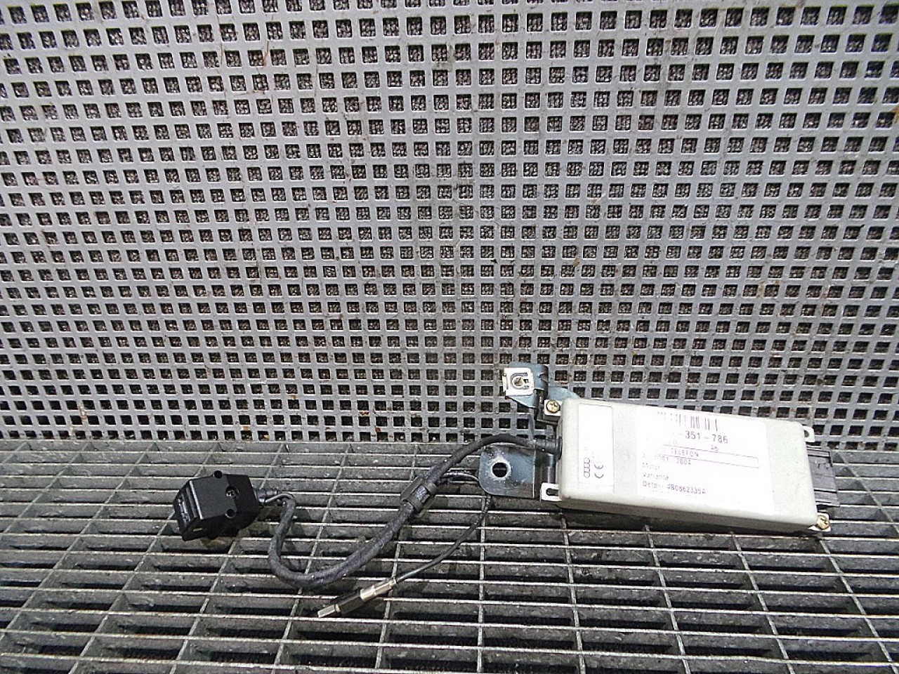 MODUL TELEFON AUDI A6 - - (2001 2004)