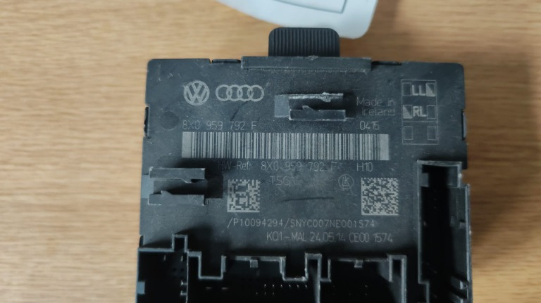 Modul usa Audi A1 1.6 TDI Hatchback cod motor CAYB an 2014 cod 8X0959792F
