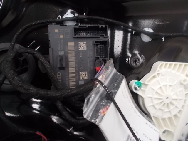 Modul usa dreapta fata Audi A4 (8K2) cod 8K0959792P