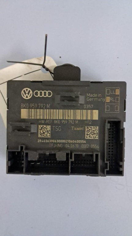 Modul usa dreapta fata Audi A4 B8 Q5 2.0 TDI combi an 2009 2010 2011 2012 cod 8K0959792M