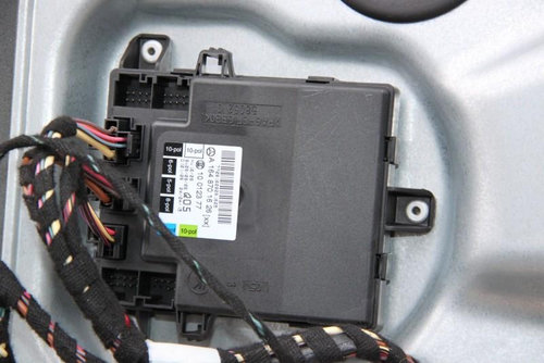 Modul usa dreapta fata Mercedes R-Class 2006-2010 w251 , v251 A1648701626