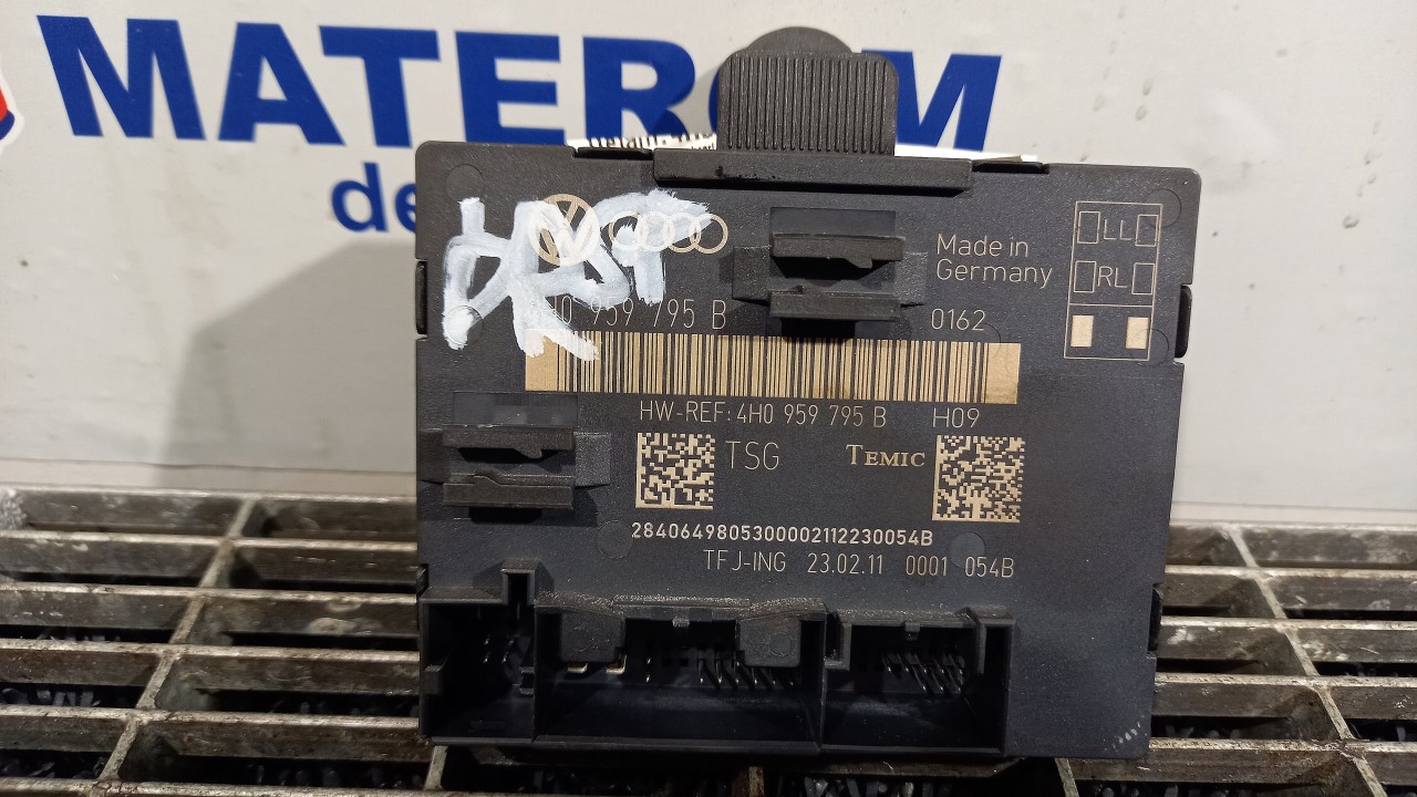 MODUL USA/DREAPTA SPATE AUDI A8 - - (2010 2014)