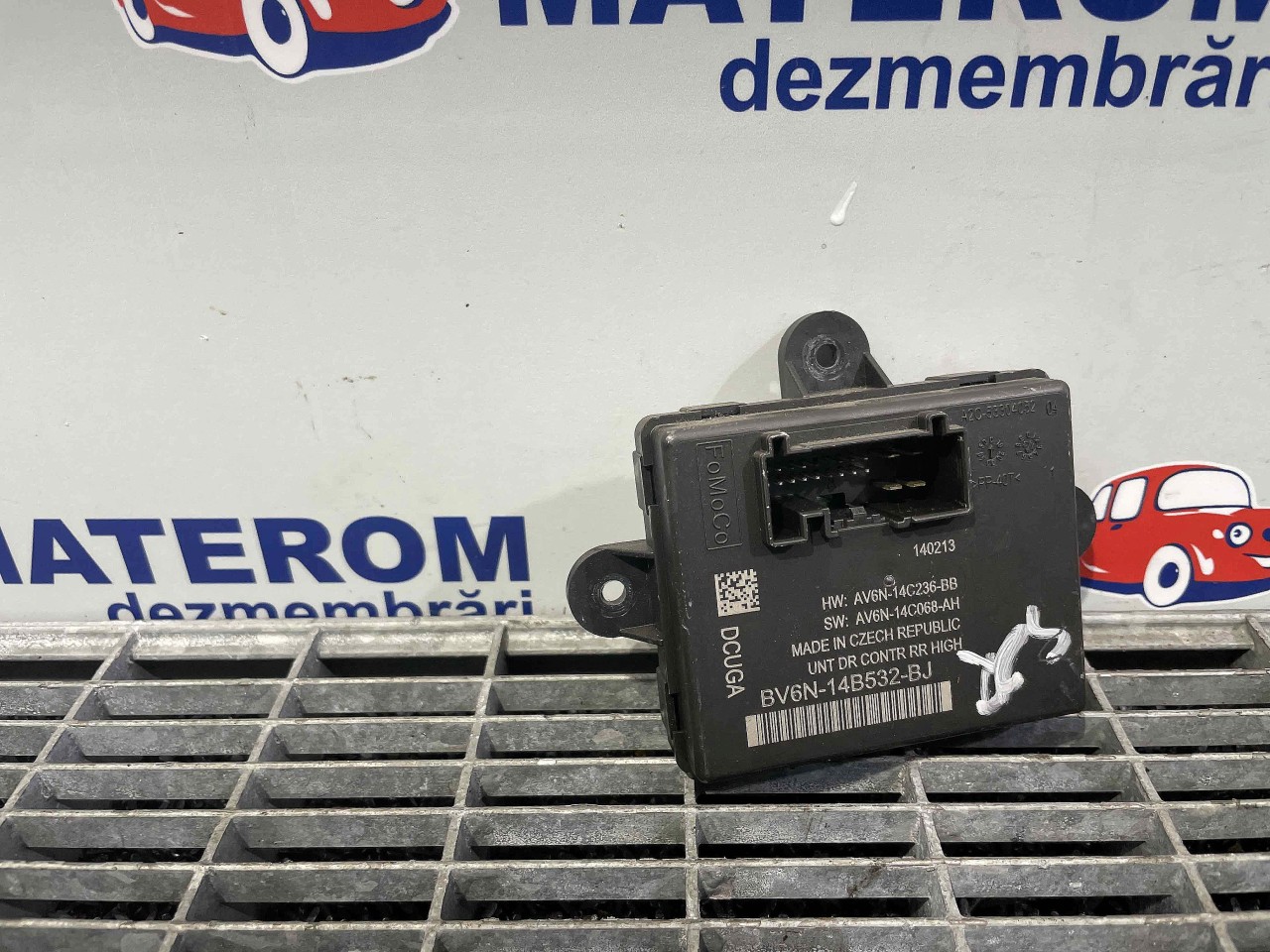 MODUL USA/DREAPTA SPATE FORD FOCUS - - (2011 2014)