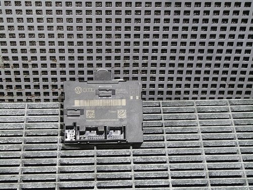 MODUL USA/DREAPTA SPATE VW TOUAREG - - (2010 2018)