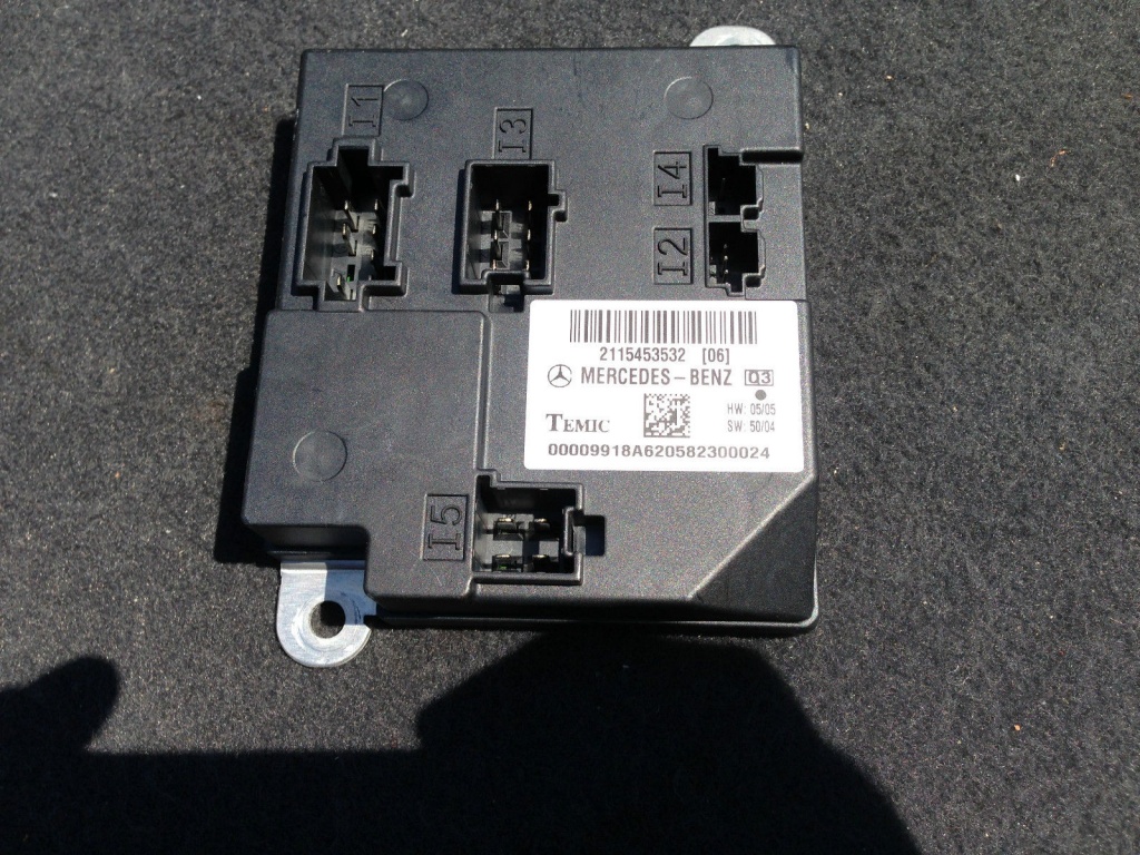 Modul usa spate Mercedes 2115453532