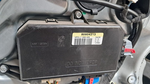 Modul usa stanga fata Alfa Romeo 159 2.4 jtdm cod motor 939A3000 200cp / 147 KW an 2006 cod 50504213