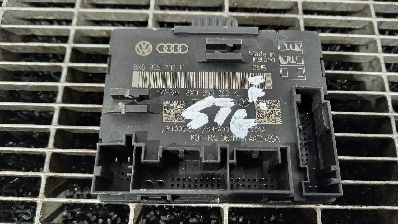 MODUL USA/STANGA FATA AUDI A1 - - (2010 2014)