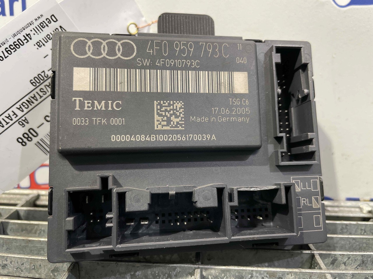 MODUL USA/STANGA FATA AUDI A6 A6 - - (2004 2009)