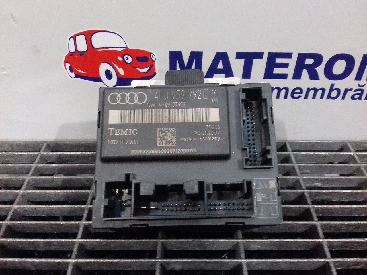 MODUL USA/STANGA FATA AUDI A6 A6 - - (2004 2009)
