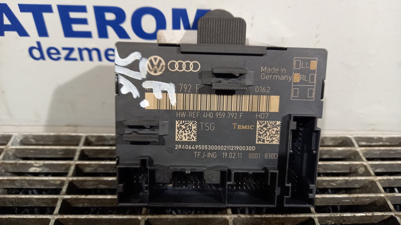 MODUL USA/STANGA FATA AUDI A8 - - (2010 2014)