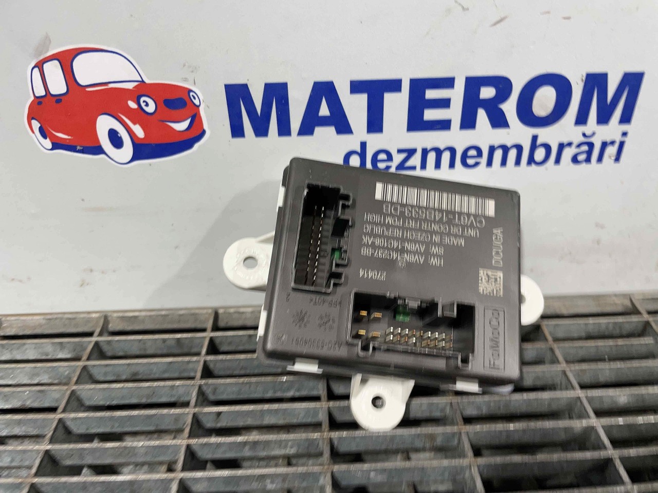 MODUL USA/STANGA FATA FORD KUGA - - (2012 2019)