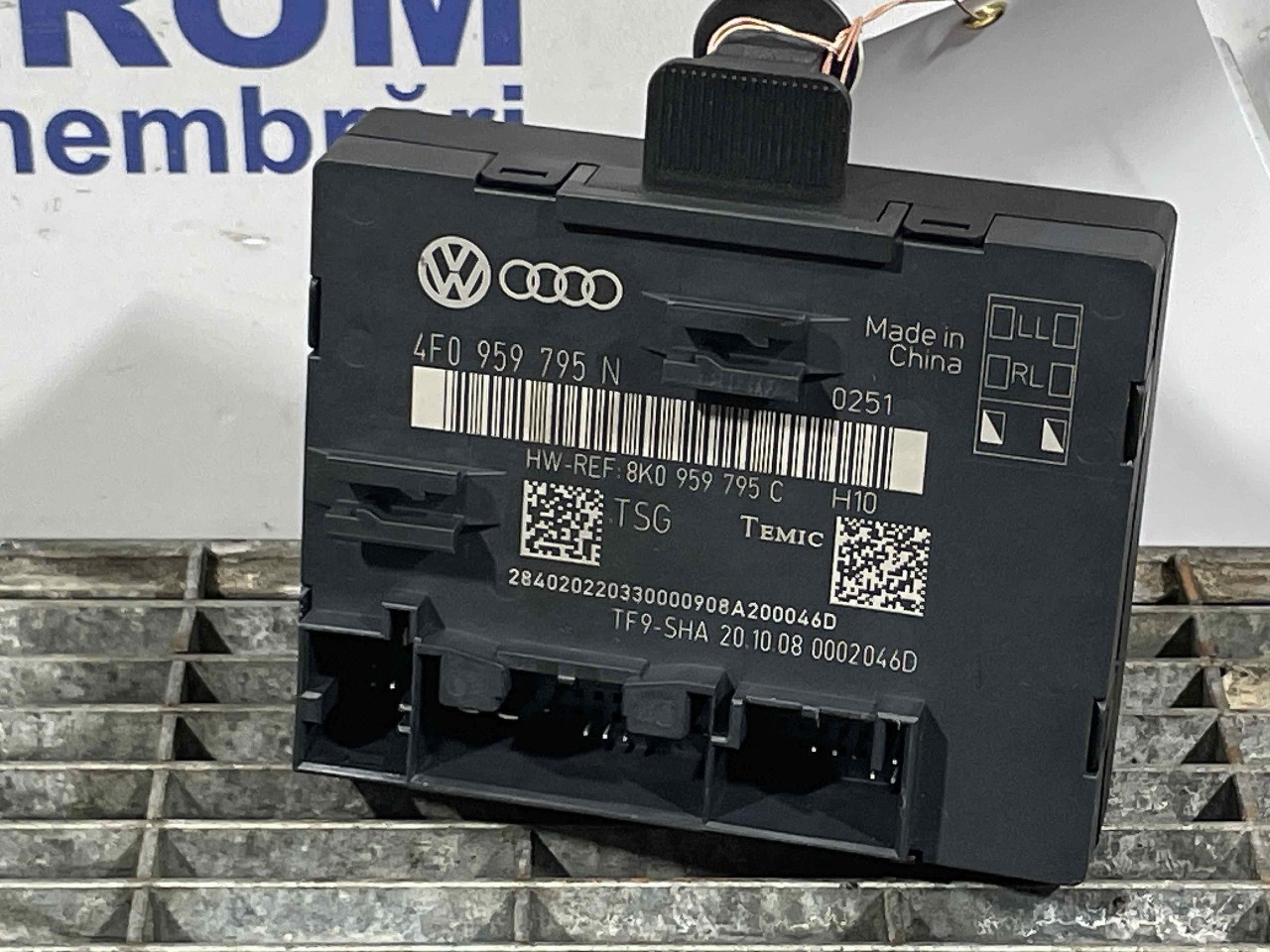 MODUL USA/STANGA SPATE AUDI A4 A4 - - (2007 2011)