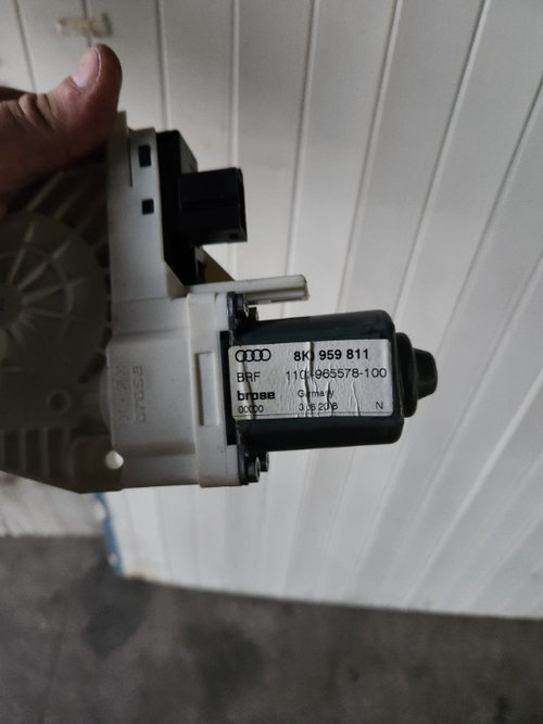 Modul usa stanga spate Audi A4 B8 2.0 TDI an de fabticatie 2010 cod 8k0959811