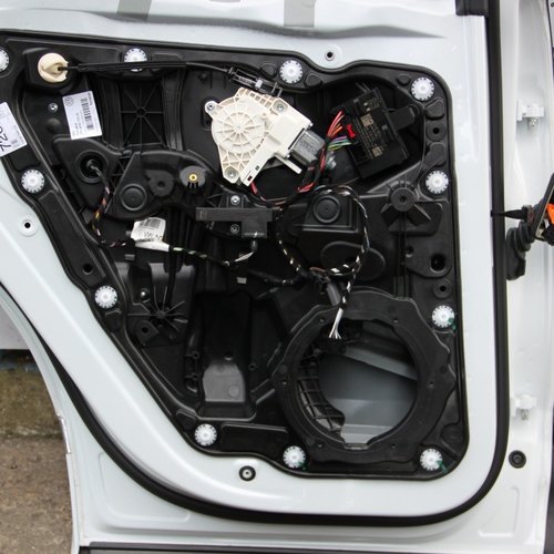 Modul usa stanga spate VW Touareg 7P cod: 4H0959795P / 4H0959795J model 2014