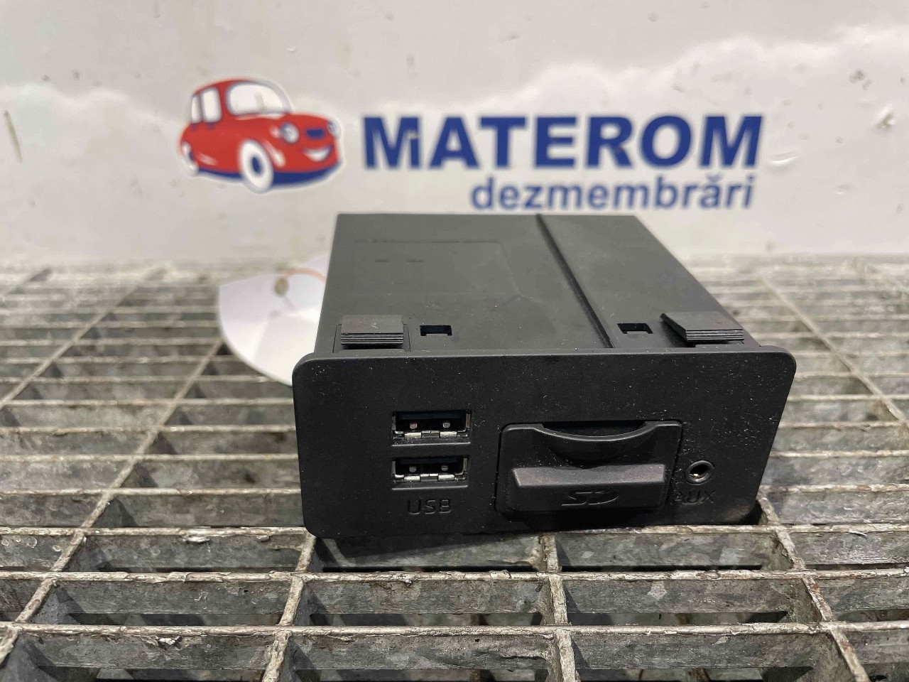 MODUL USB MAZDA 3 3 - - (2013 2016)