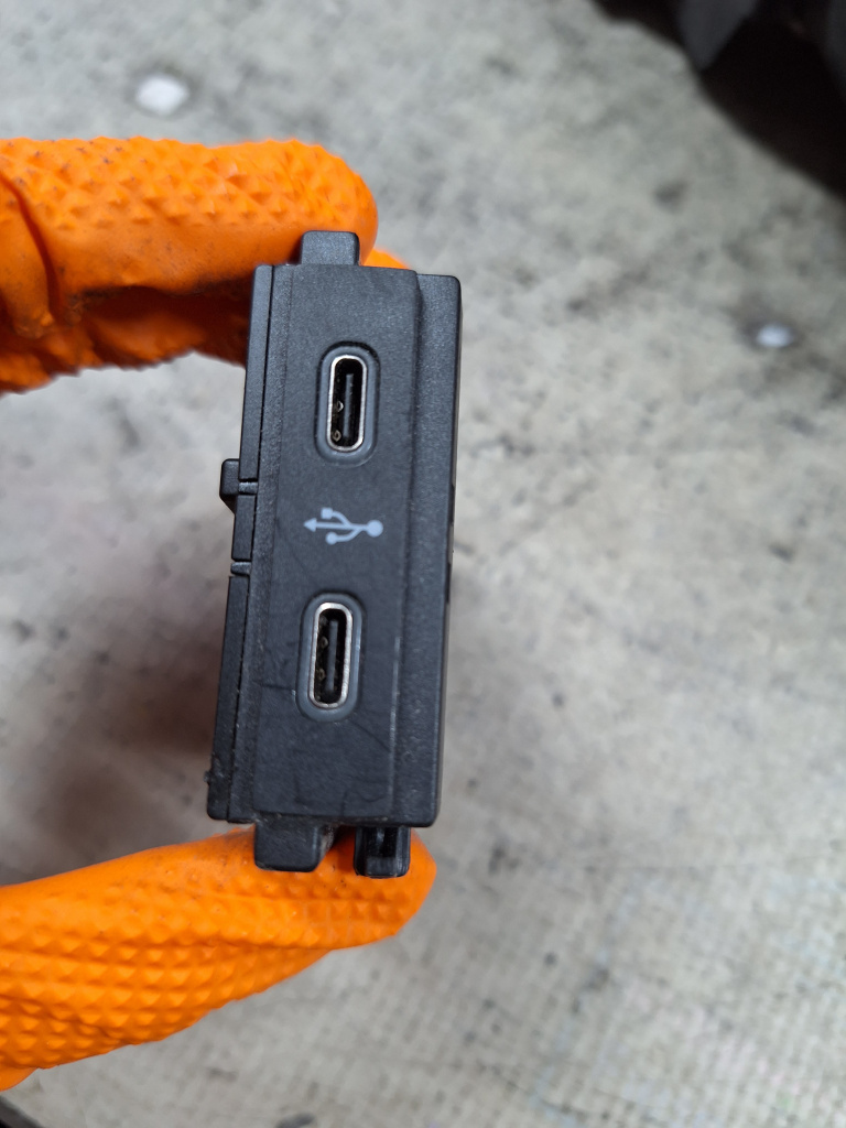 Modul usb Volkswagen T-CROSS - Motorina 2022, 2G6035736