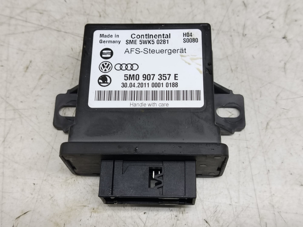 Modul xenon 5m0907357e Volkswagen VW Passat B7 [2010 - 2015] 2.0 tdi CFGB