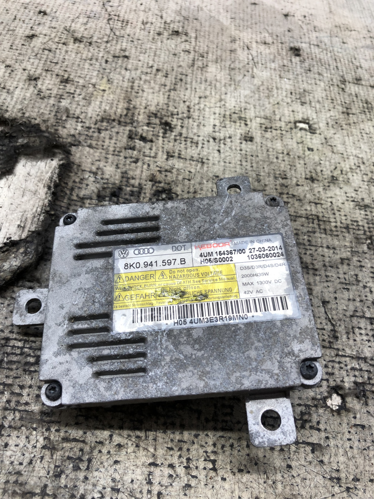 Modul xenon dreapta Audi A3 8V Cabrio 2014, 8K0941597B
