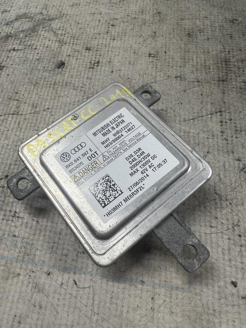 Modul xenon dreapta Volkswagen Passat CC 2015, 8K0941597E