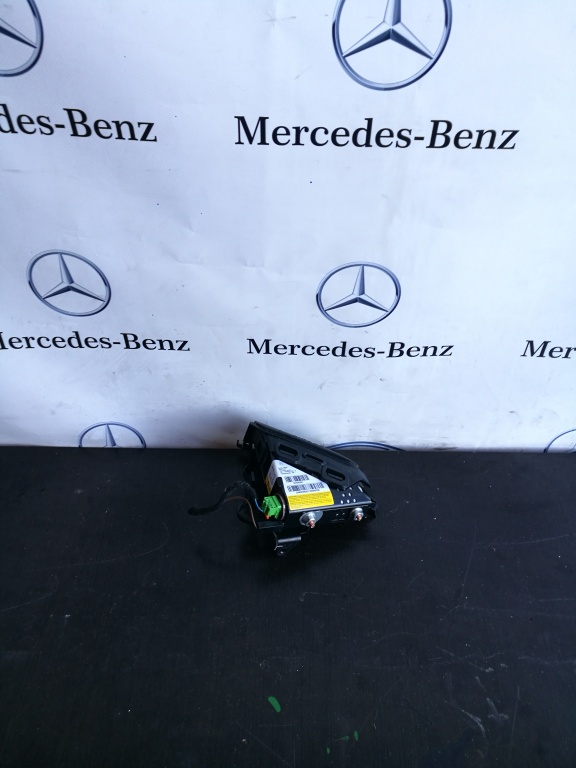 Modulul de siguranta scaun stanga Mercedes w207 w204 A2048602902