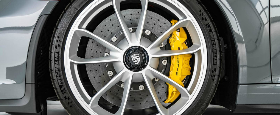 Moft de 7.500 de euro. PORSCHE ne spune la ce sunt bune franele carbon ceramice Moft de 7.500 de euro. PORSCHE ne spune la ce sunt bune franele carbon ceramice