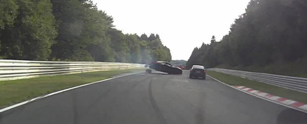 Momentul in care un Chevrolet Corvette isi pierde roata la Nurburgring