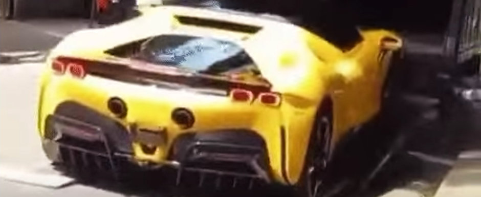 Momentul in care un Ferrari de 1000 de cai cade din camionul cu care este livrat. Video