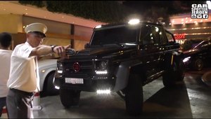 Momentul in care un sofer este invitat sa paraseasca parcarea unui casino pentru ca masina lui este... prea mare. VIDEO