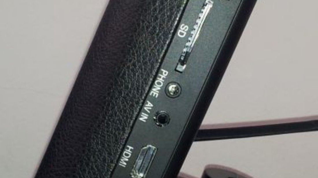 MONITOR TETIERA TUCHSCREEN LCD 9'' NEGRU USB SD HDMI REZOLUTIE HD MONTAJ CALIFICAT IN TOATA TARA !