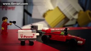 Monopost Ferrari din LEGO