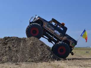 Monster Truck Days