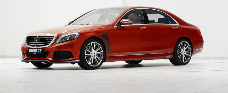 Mos Craciun soseste anul acesta la bordul unui Brabus S-Class Mos Craciun soseste anul acesta la bordul unui Brabus S-Class